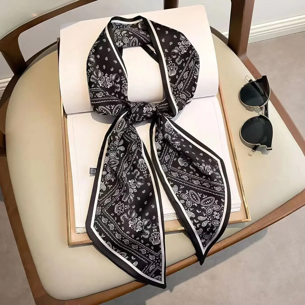 Luxury Bags Brands - Sciarpa Skinny Stampata di Design, Foulard