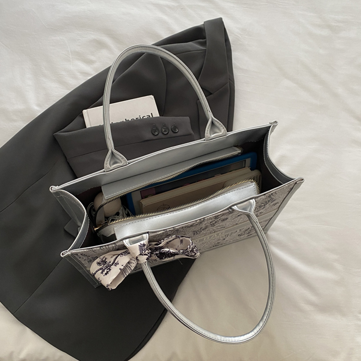 Borsa Tote Elegante di Lusso p - Luxury Bag Collection recensione e prezzo