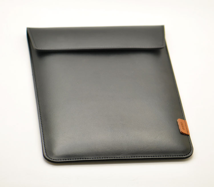 Manicotto della copertura del  - Briefcase Leather Slim recensione e prezzo