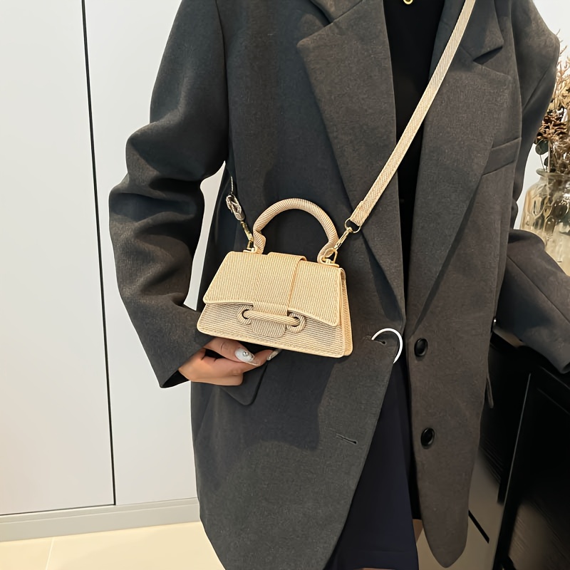 Borsa a mano mini intrecciata  - Structured Handbag Top Handle recensione e prezzo